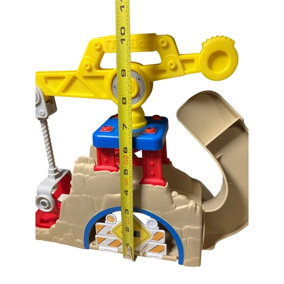 Chuck & Friends Fold "N Go Construction Playset with 3 Vehicles Tonka/ Hasbro - Picture 6 of 12